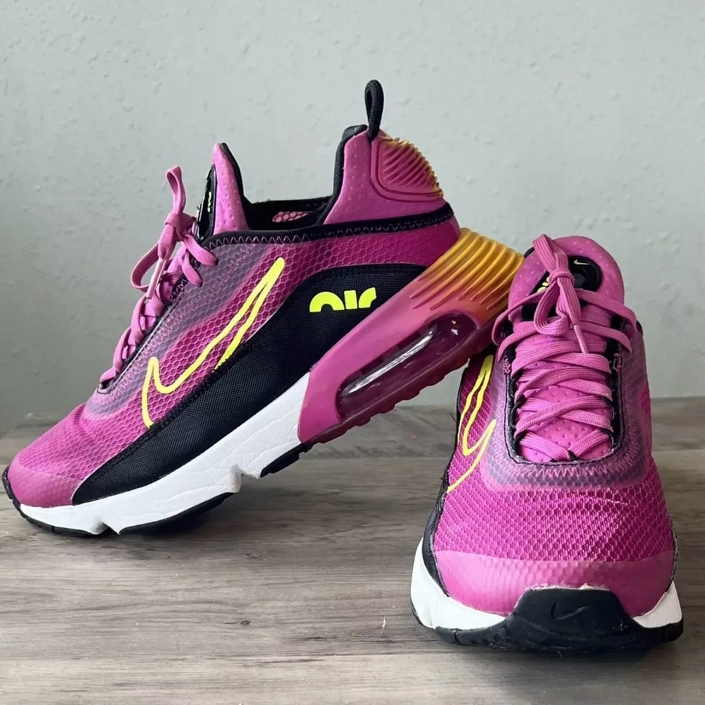 Nike Air Max 2090 GS Size 7Y Women's 8.5 Shoes Active Fuchsia CZ7659-600